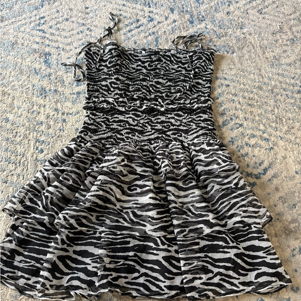 Lovers + friends white zebra Brie dress new without tags small - Picture 2 of 6